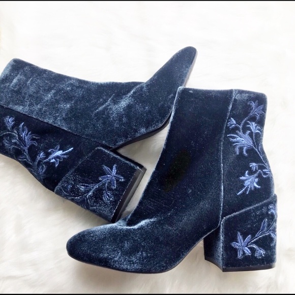 Kenneth Cole Shoes - Kenneth Cole Blue Velvet Embroidered Booties